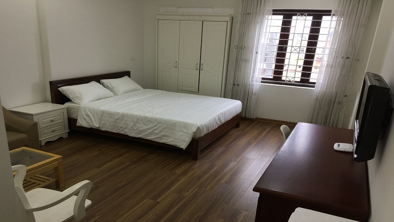 Brand – new studio apartment in Quan Ngua street, Ba Dinh district for rent