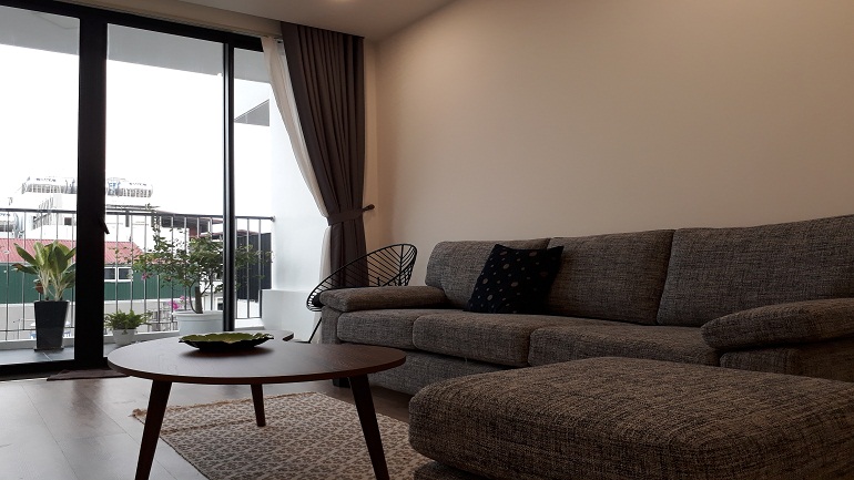 Modern two bedroom apartment with balcony in Xuan Dieu street, Tay Ho district for rent