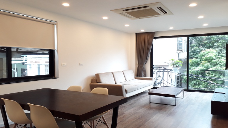 Nice modern 1 – bedroom apartment in Xuan Dieu street, Tay Ho district for rent