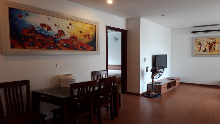 Quiet 2 – bedroom apartment in Dang Thai Mai street, Tay Ho district for rent