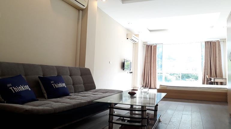 Brand – new studio apartment in Truc Bach area, Ba Dinh district for rent