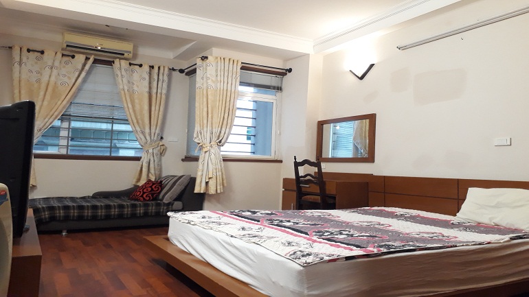 Cheap studio apartment in Tran Hung Dao street, Hoan Kiem district for rent