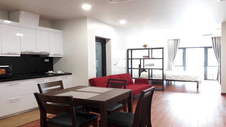 Modern studio apartment with balcony in Dang Thai Mai street, Tay Ho district for rent