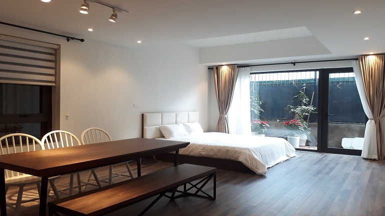 Nice and modern studio apartment in Tu Hoa street, Tay Ho district for rent