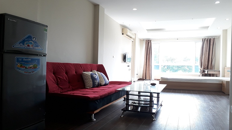 Nice studio apartment in Truc Bach area, Ba Dinh district for rent