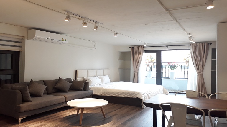 Well – designed studio apartment in Tu Hoa street, Tay Ho district for rent