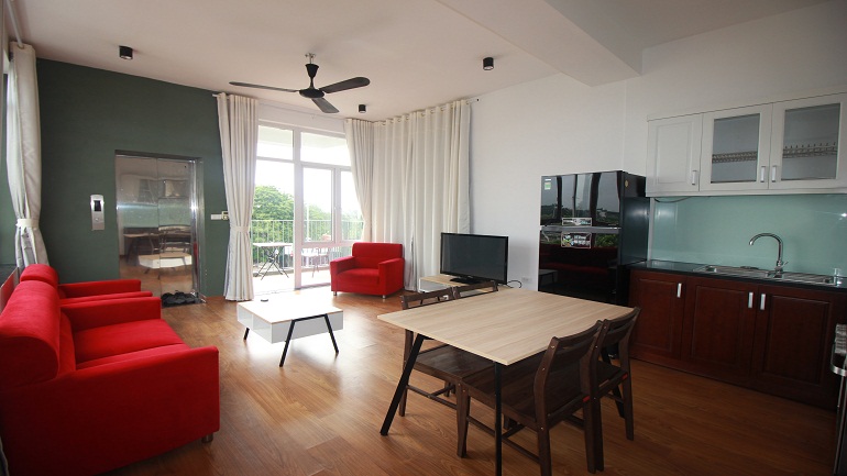 Balcony 3 – bedroom apartment with good price in Au Co street, Tay Ho district for rent