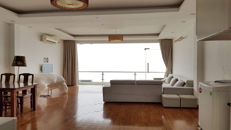 Balcony one bedroom apartment with lake view in Yen Phu village, Tay Ho district for rent