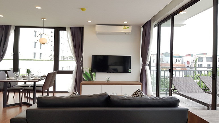 Big balcony 2 – bedroom apartment in Tu Hoa street, Tay Ho district for rent