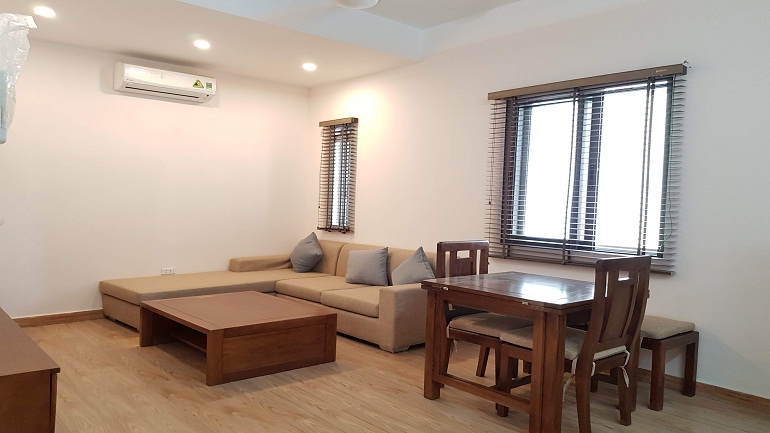 Brand – new one bedroom apartment in Hoang Hoa Tham street, Ba Dinh district for rent