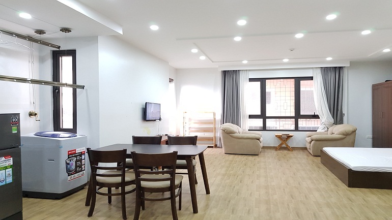 Brand – new studio apartment with good price in Truc Bach lake, Ba Dinh district for rent