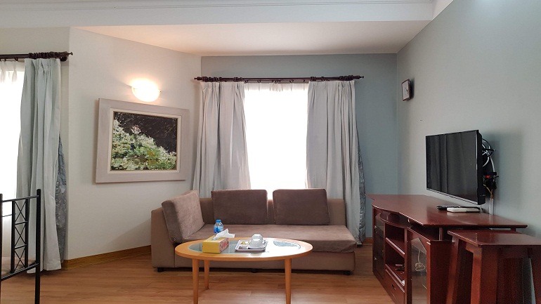 Bright 1 – bedroom apartment with courtyard in Tran Hung Dao street, Hoan Kiem district for rent