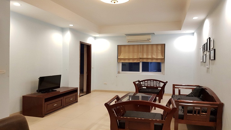 Cheap 1 – bedroom apartment in Au Co street, Tay Ho district for rent