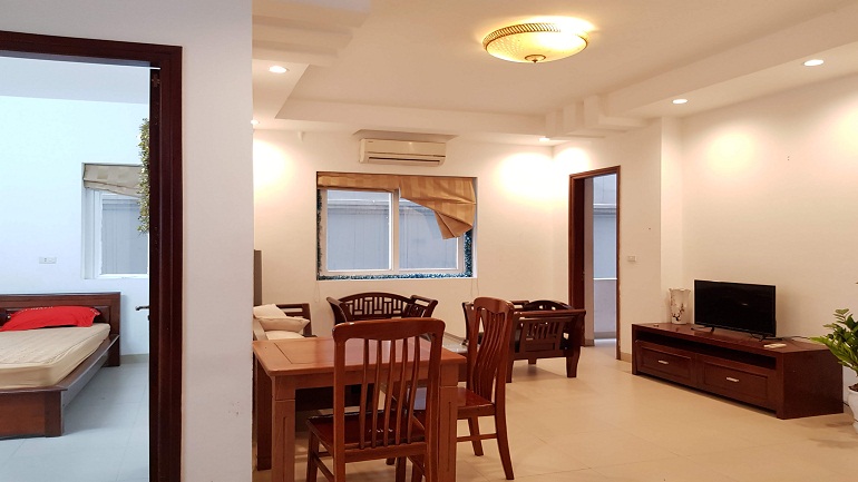 Good price 2 – bedroom apartment in Au Co street, Tay Ho district for rent