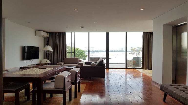 Lakeview one bedroom apartment with big balcony in Quang Khanh street, Tay Ho distirct for rent