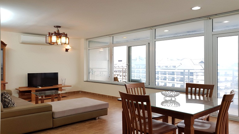 Lakeview one bedroom apartment with big balcony in Tu Hoa street, Tay Ho district for rent