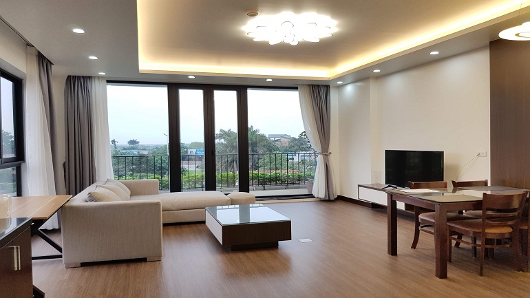 Modern 1 – bedroom apartment with big balcony in Au Co street, Tay Ho district for rent