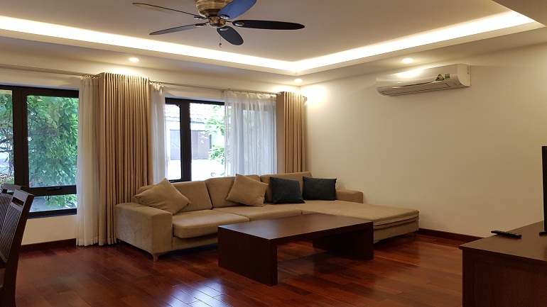 Modern 2 – bedroom apartment in Tay Ho street, Tay Ho district for rent