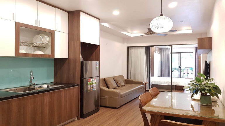 Nice 1 – bedroom apartment with balcony in Dang Thai Mai street, Tay Ho district for rent