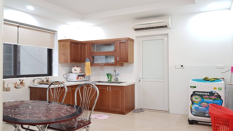 Nice 1 – bedroom apartment with good price in Tu Hoa street, Tay Ho district for rent