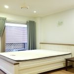 Nice cheap studio apartment with balcony in Lac Long Quan street, Tay Ho district for rent