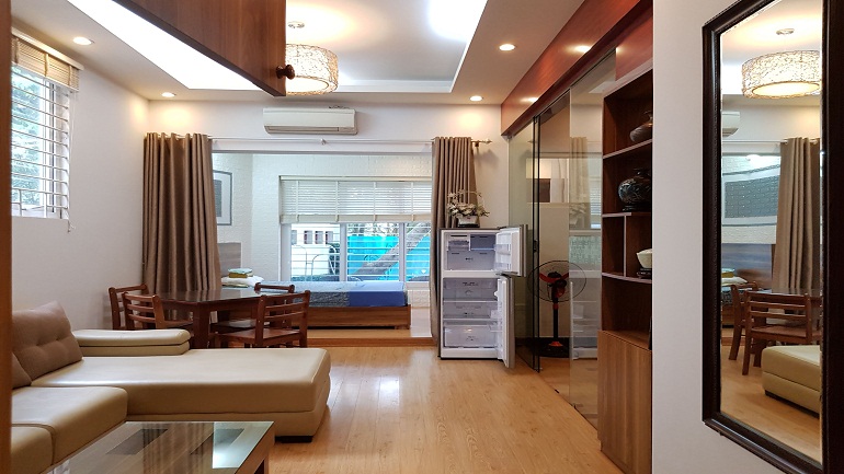Nice studio apartment with nice yard in Dang Thai Mai street, Tay Ho district for rent