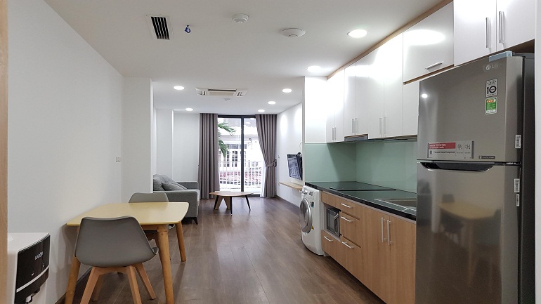 Nice two bedroom apartment with balcony in Xuan Dieu street, Tay Ho district for rent