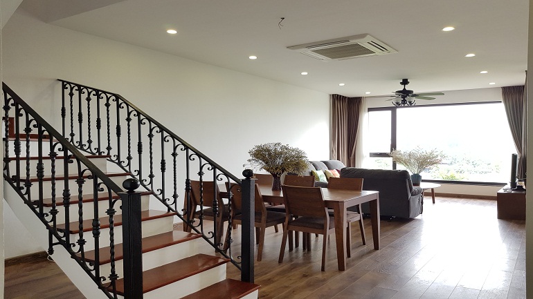 Penthouse 3 – bedroom apartment with big balcony in Xom Chua street, Tay Ho district for rent