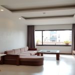 Spacious 1 – bedroom apartment in Xuan Dieu street, Tay Ho district for rent