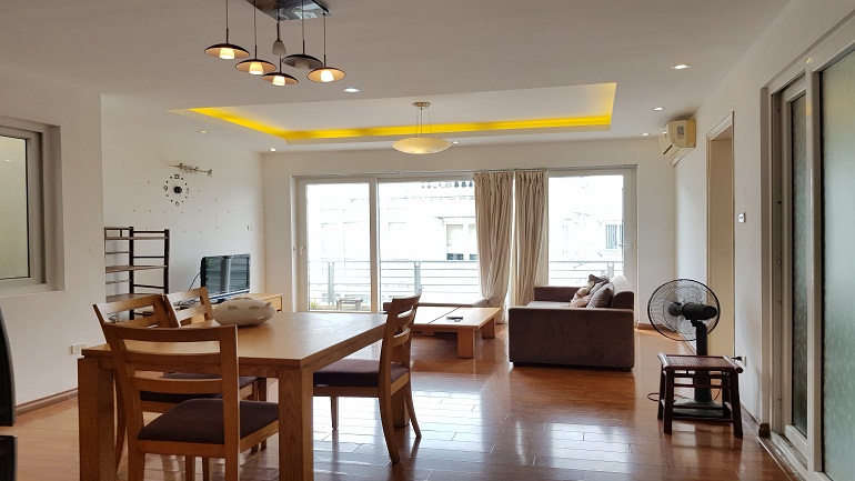 Spacious 2 – bedroom apartment with balcony in Xuan Dieu street, Tay Ho district for rent