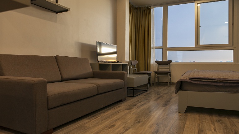 Very nice studio apartment with lake – view in Yen Phu village, Tay Ho district for rent