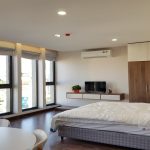 Modern studio apartment with balcony in Au Co street, Tay Ho district for rent