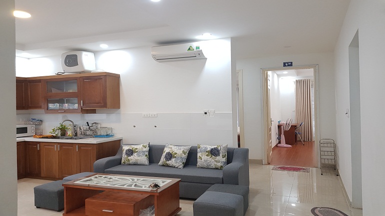 Good price 3 – bedroom apartment with balcony in Tu Hoa street, Tay Ho district for rent