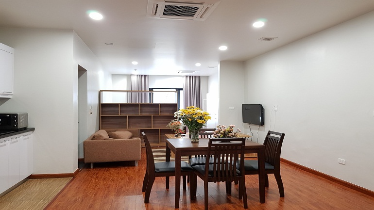 Nice studio apartment in Xuan Dieu street, Tay Ho district for rent