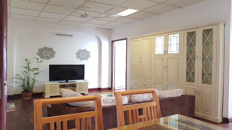 Good price 1 – bedroom apartment near Truc Bach lake for rent