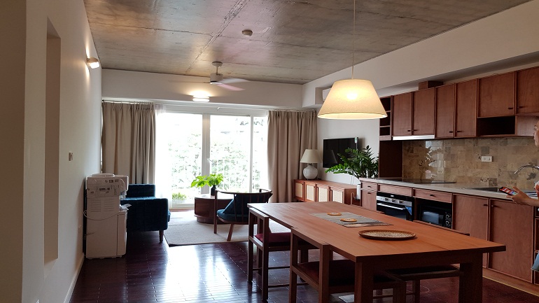 Elegant duplex 2 – bedroom apartment with balcony in Yen Hoa street, Tay Ho district for rent