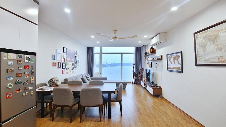 Lake – view two bedroom apartment with balcony in Yen Phu village, Tay Ho district for rent