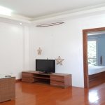Good size 1 – bedroom apartment with cheap price in Au Co street, Tay Ho district for rent