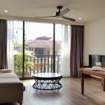 Modern 1 – bedroom apartment with balcony in Tu Hoa street, Tay Ho district for rent