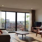 Lake view one bedroom apartment with balcony in Tu Hoa street, Tay Ho district for rent