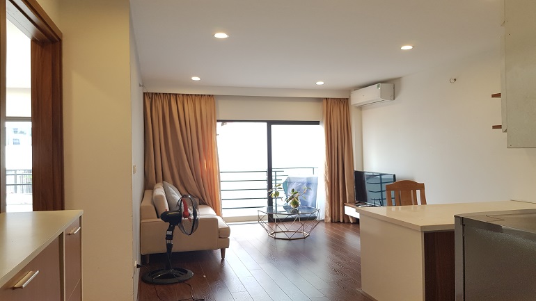 Bright 1 – bedroom apartment with balcony in Tu Hoa street, Tay Ho district for rent