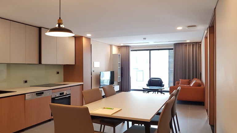 Modern 3 – bedroom apartment with balcony in Tay Ho street, Tay Ho district for rent