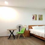 Nice cheap studio apartment in Nghi Tam street, Tay Ho district for rent