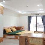 Lovely bright studio apartment with balcony in Nguyen Chi Thanh street, Ba Dinh district for rent
