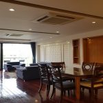 Lake view 3 – bedroom apartment with balcony in Yen Phu village, Tay Ho district for rent