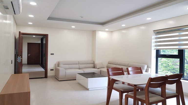 Brand – new modern 3 bedroom apartment with big balcony in Doi Can street, Ba Dinh district for rent